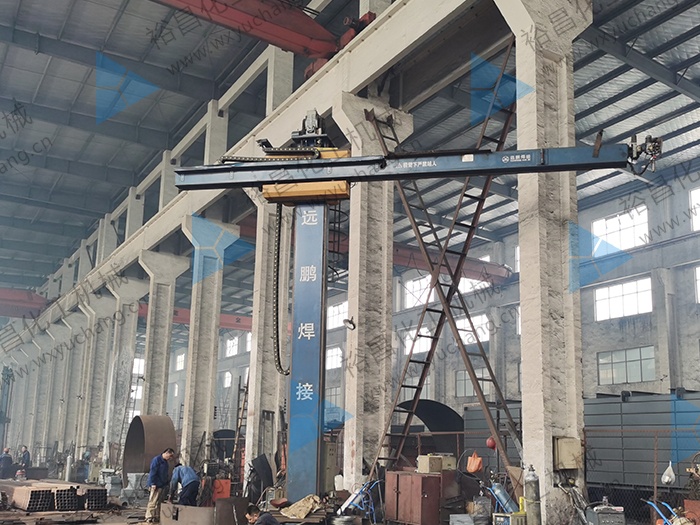 焊接操作機